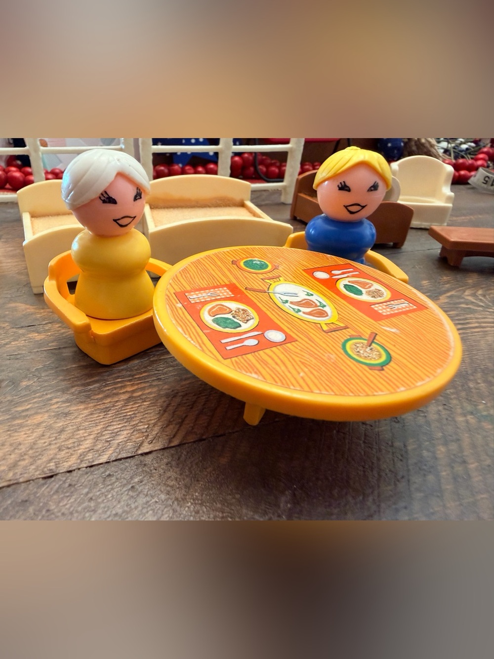 Lot of 14 fisher price original little people table old lady boy girl GUC + barn